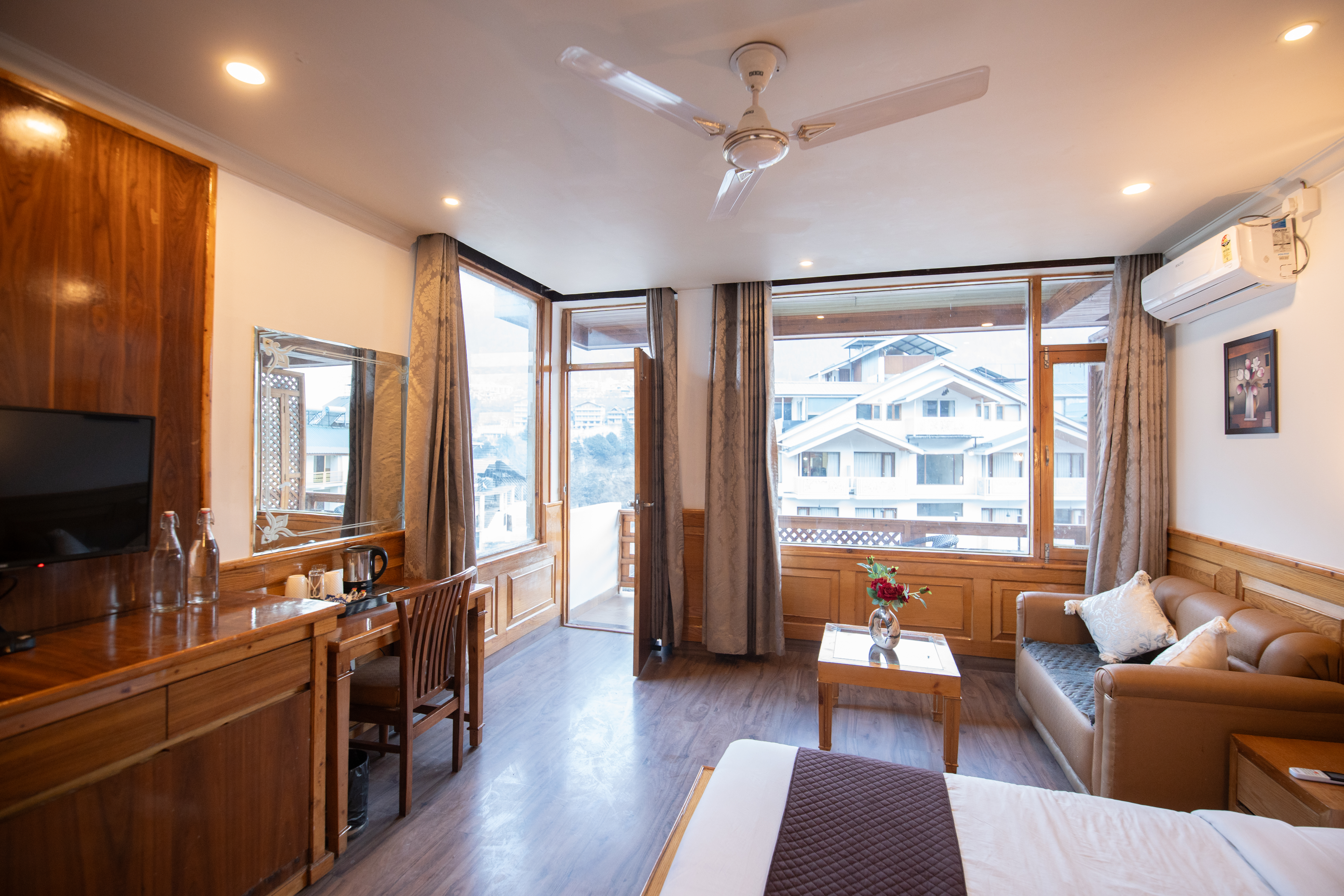 Super Deluxe With Balcony